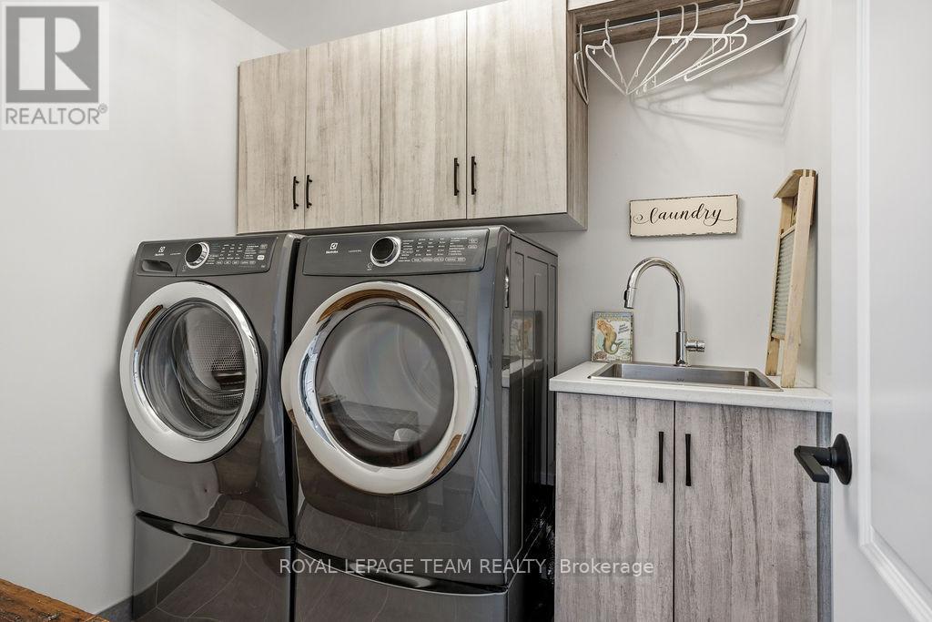 91 Cantle Crescent, Ottawa, ON