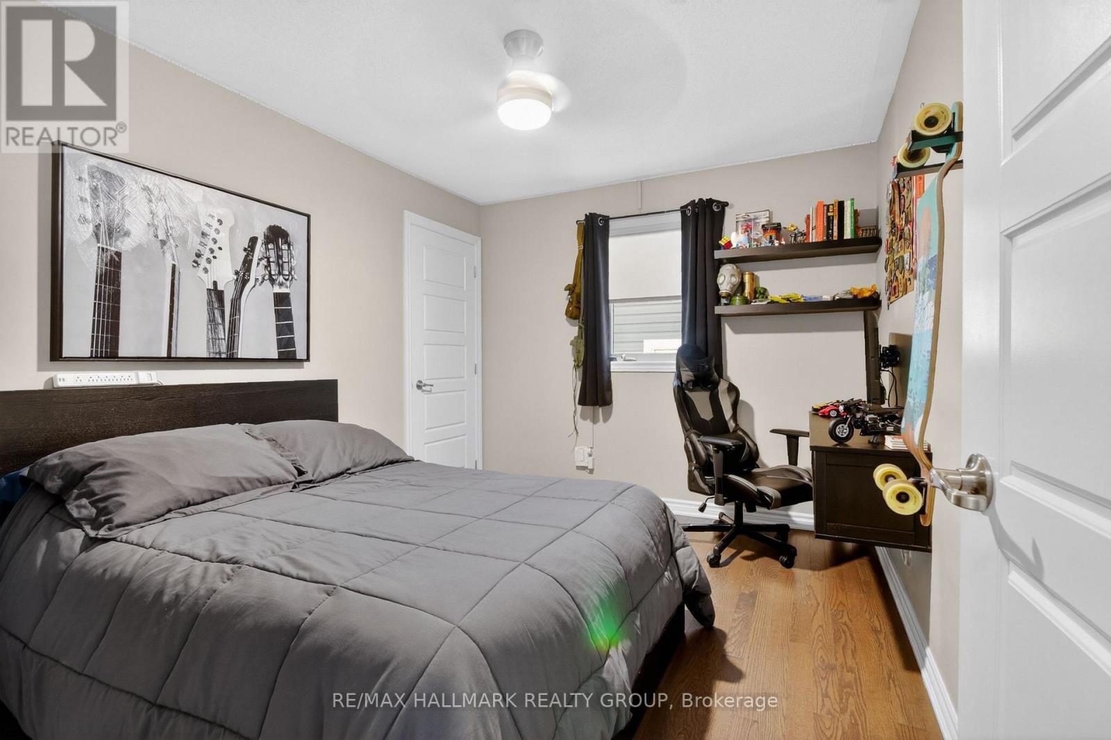 33 Summitview Drive, Ottawa, ON