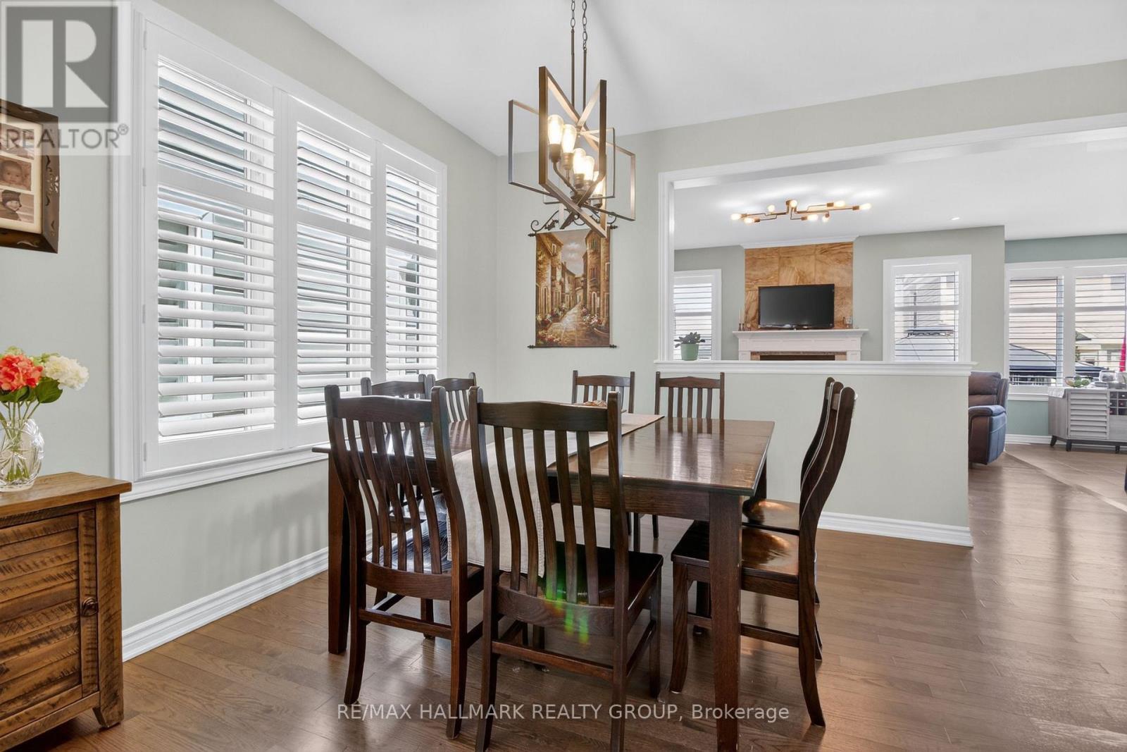 33 Summitview Drive, Ottawa, ON
