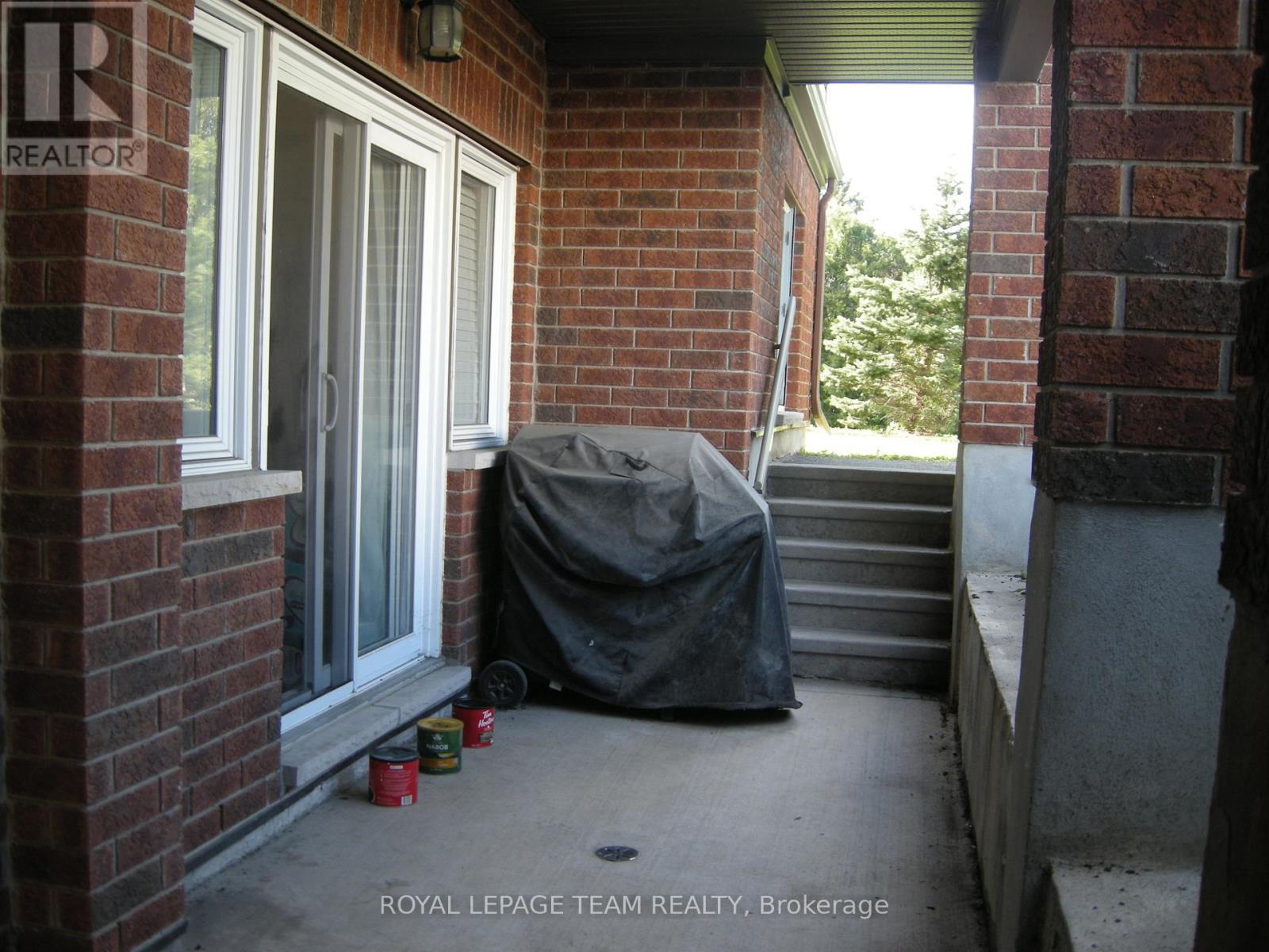 H - 105 Fraser Fields Way, Ottawa, ON