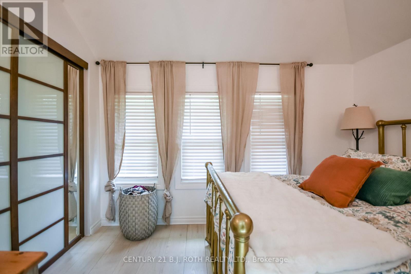 203 Southview Road, Barrie, ON