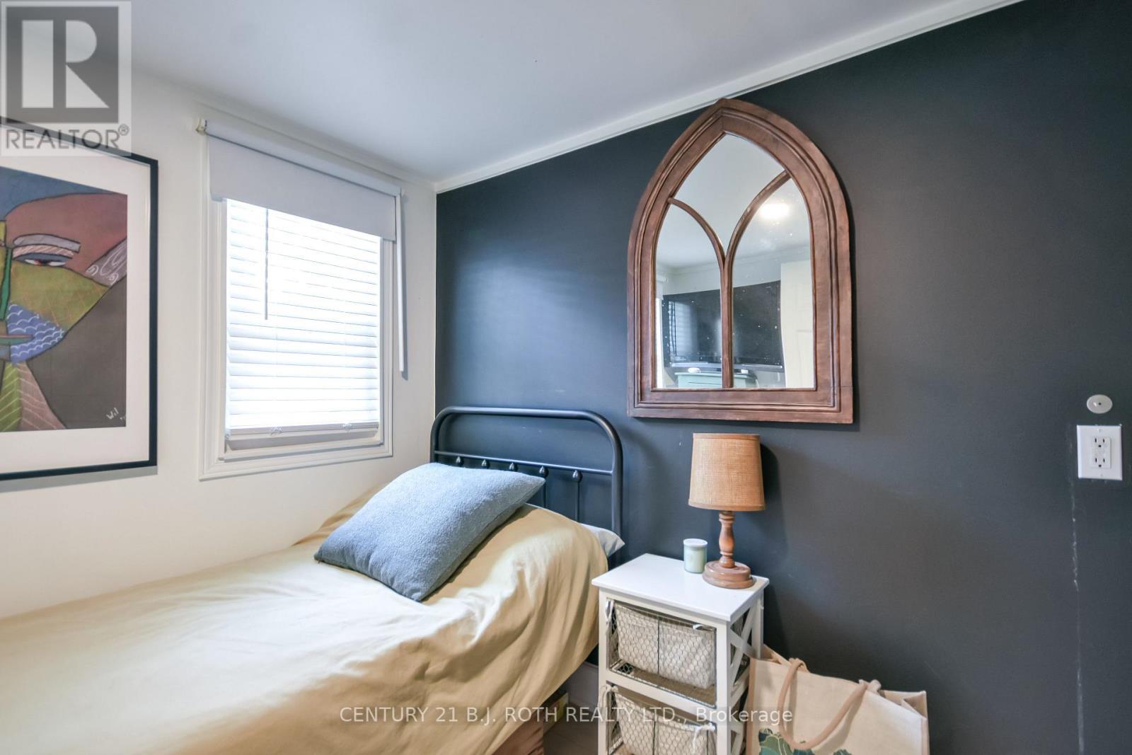 203 Southview Road, Barrie, ON