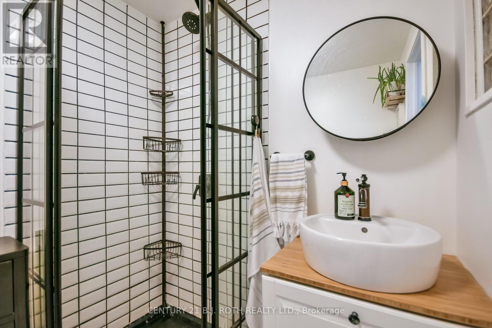 203 Southview Road, Barrie, ON