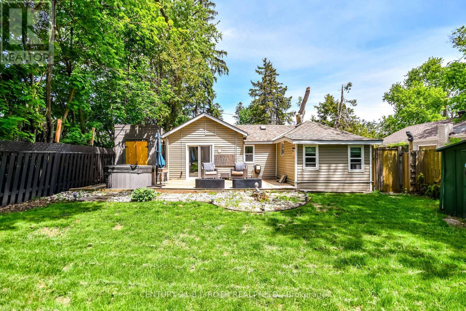 203 Southview Road, Barrie, ON