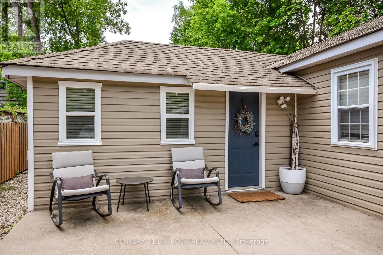 203 Southview Road, Barrie, ON