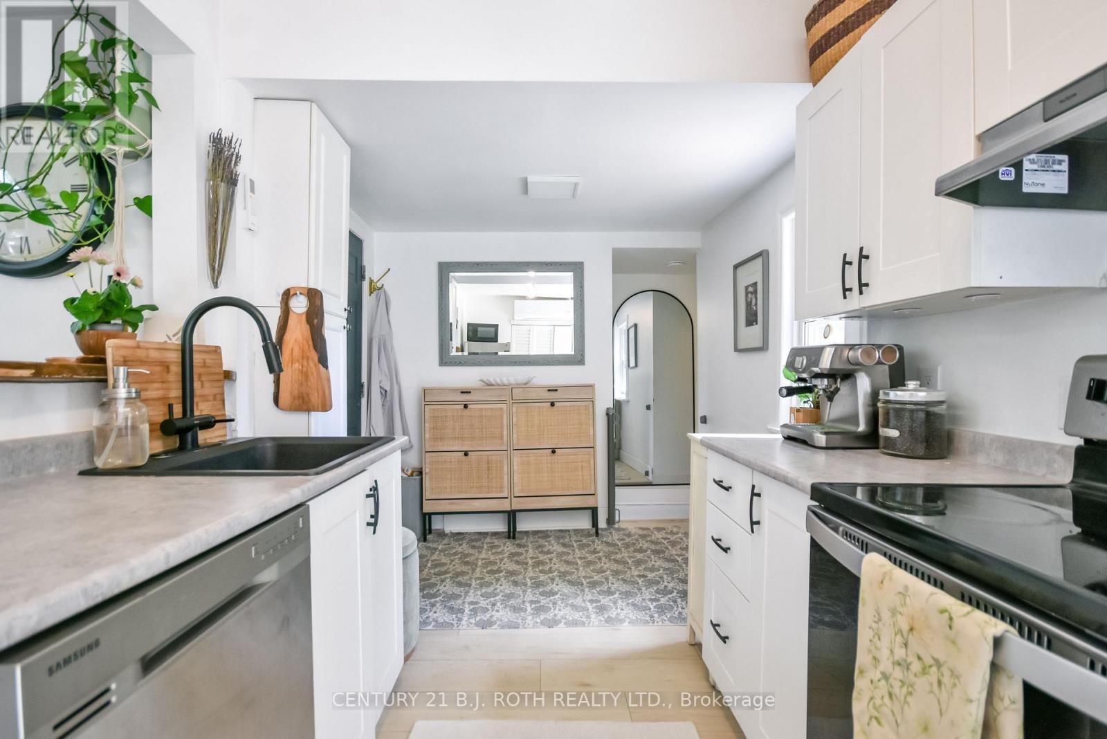 203 Southview Road, Barrie, ON