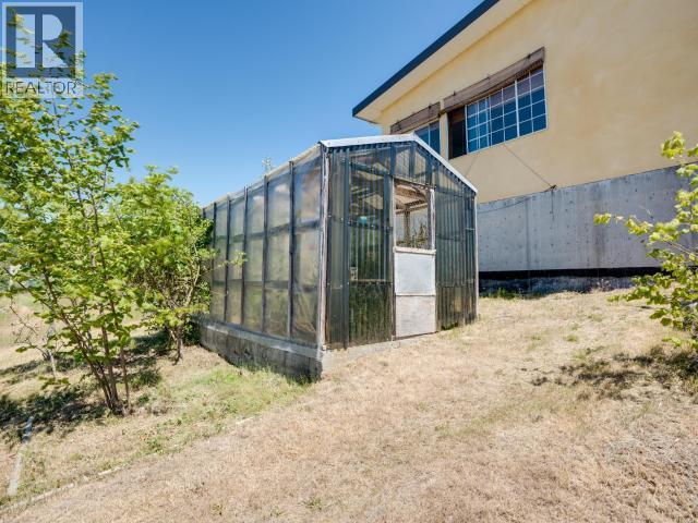 6421 Hillcrest Ave, Powell River, BC