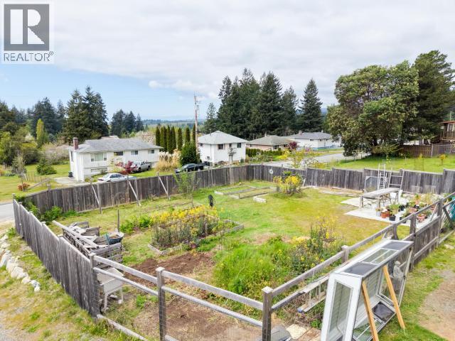6421 Hillcrest Ave, Powell River, BC