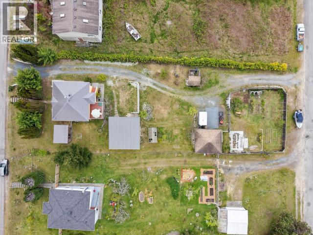6421 Hillcrest Ave, Powell River, BC