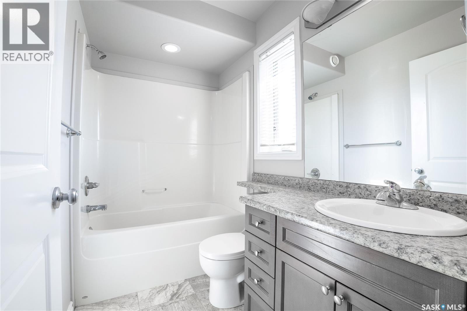 334 Dickson Crescent, Saskatoon, SK