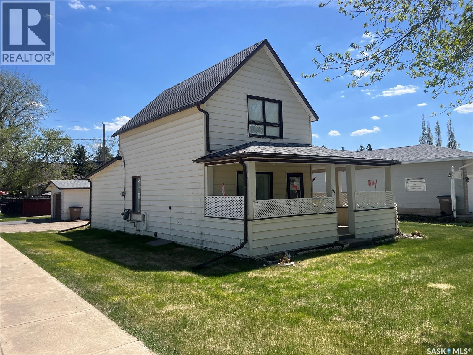 98 3Rd Street Ne, Wadena, SK