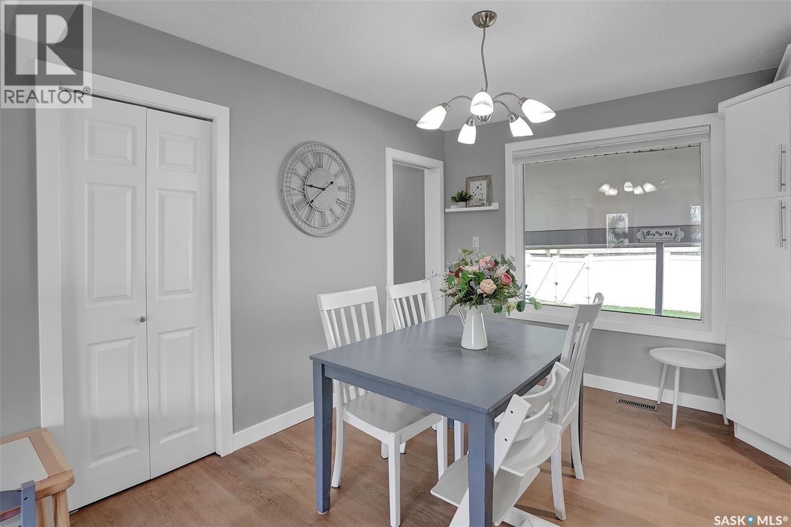 28 Pleasantview Bay, Regina, SK