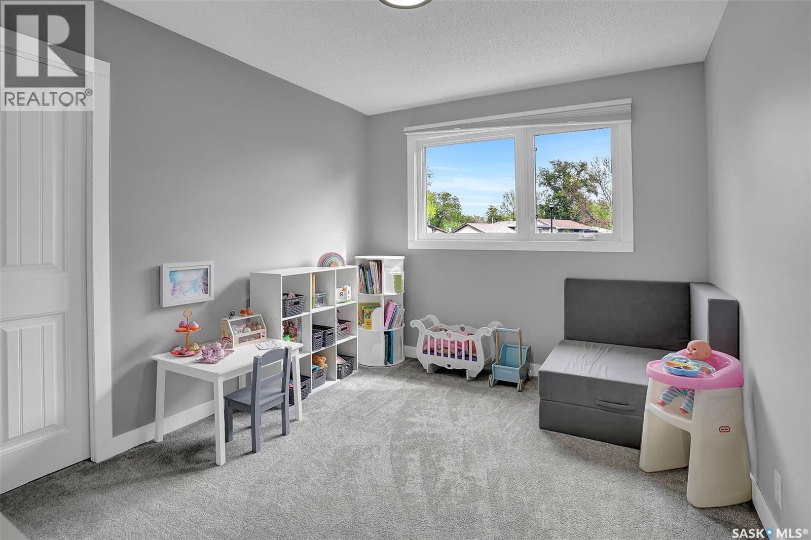 28 Pleasantview Bay, Regina, SK