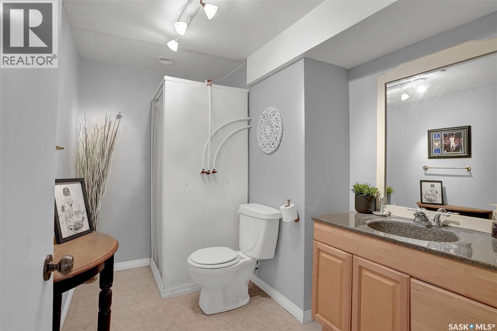 28 Pleasantview Bay, Regina, SK