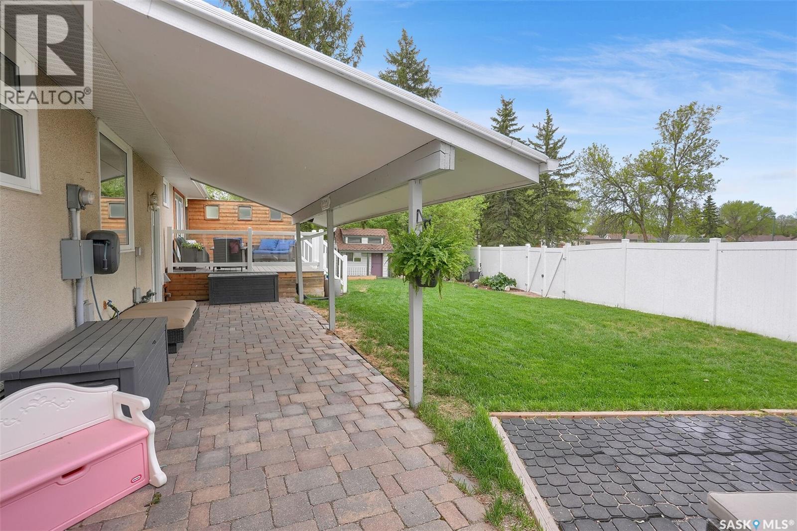 28 Pleasantview Bay, Regina, SK