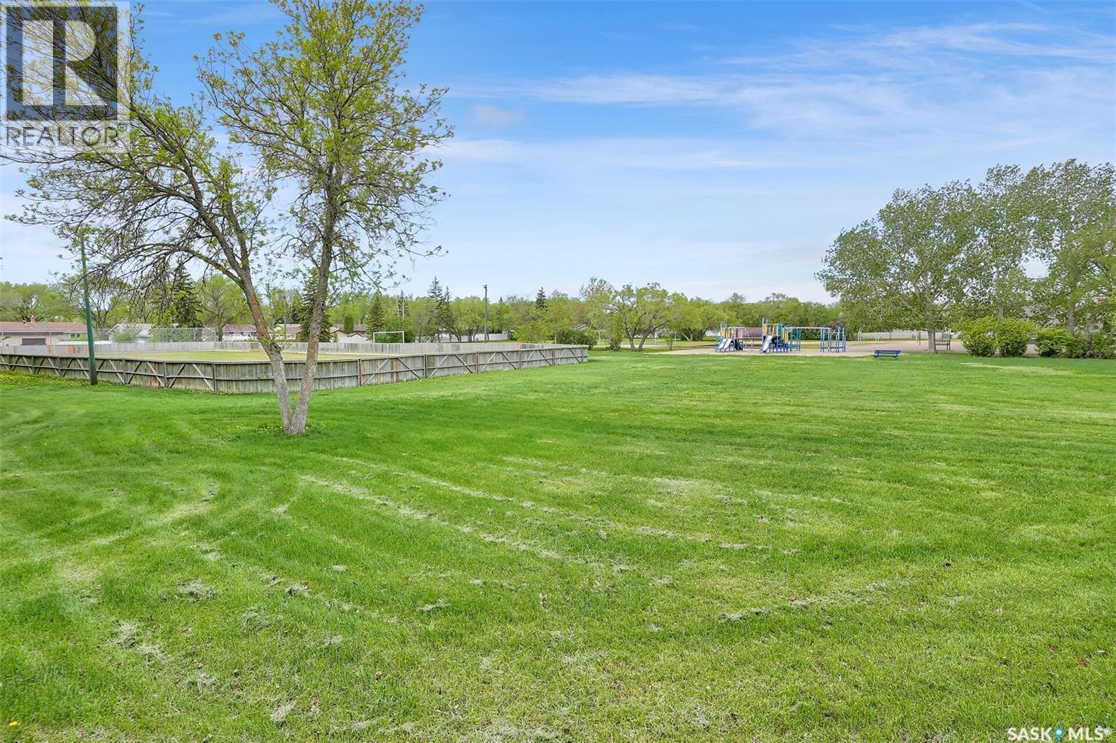 28 Pleasantview Bay, Regina, SK