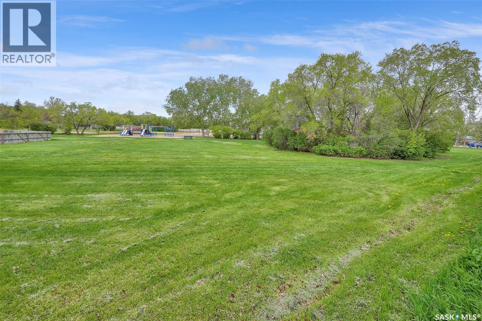 28 Pleasantview Bay, Regina, SK