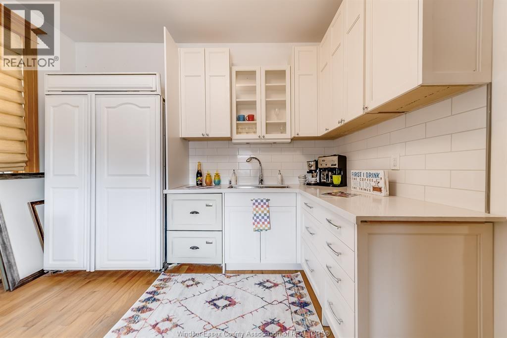 961 Ouellette Avenue, Windsor, ON