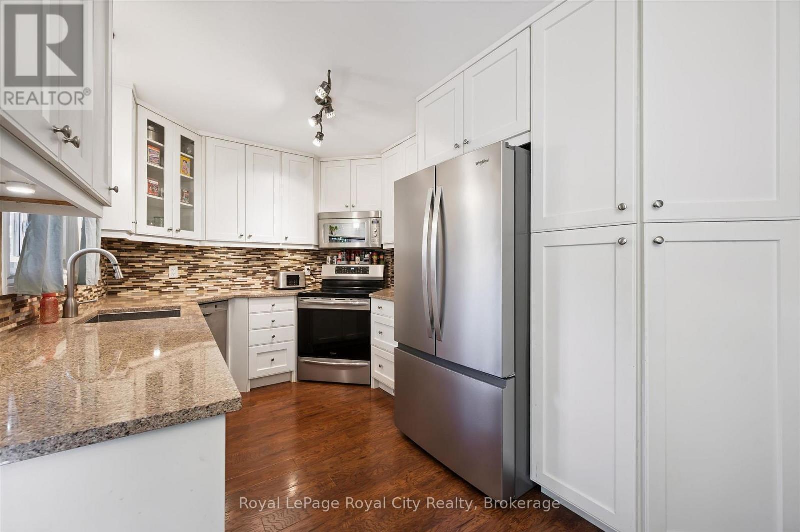 229 Ross Avenue, Kitchener, ON