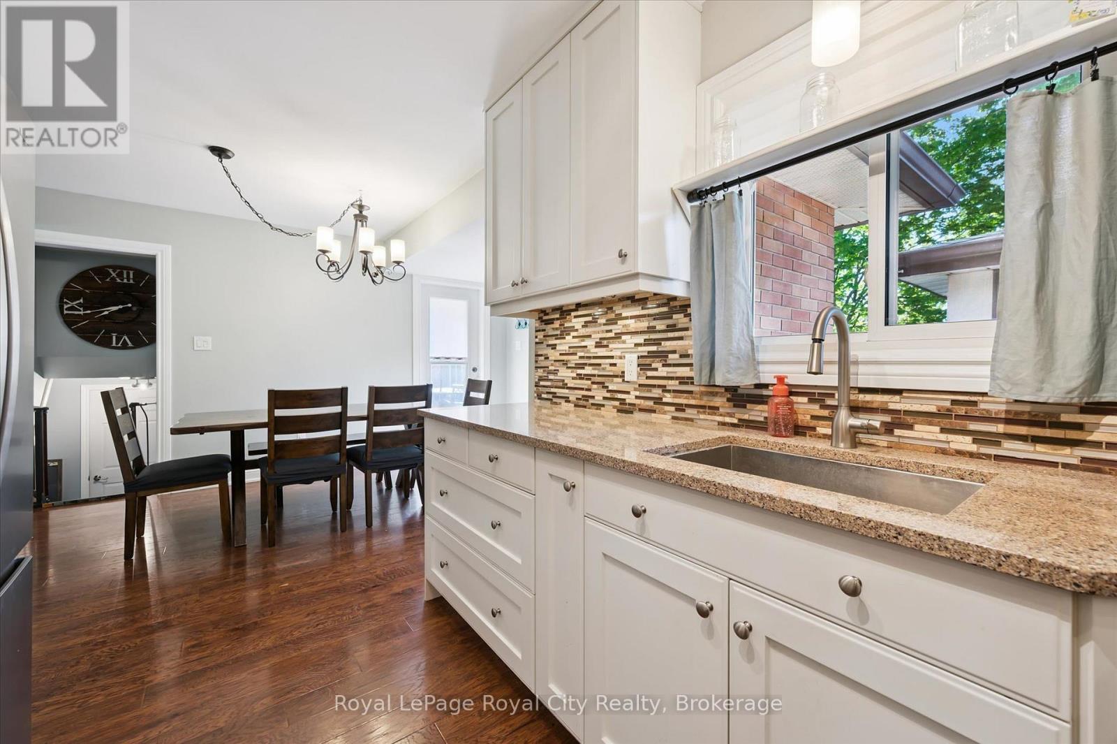229 Ross Avenue, Kitchener, ON