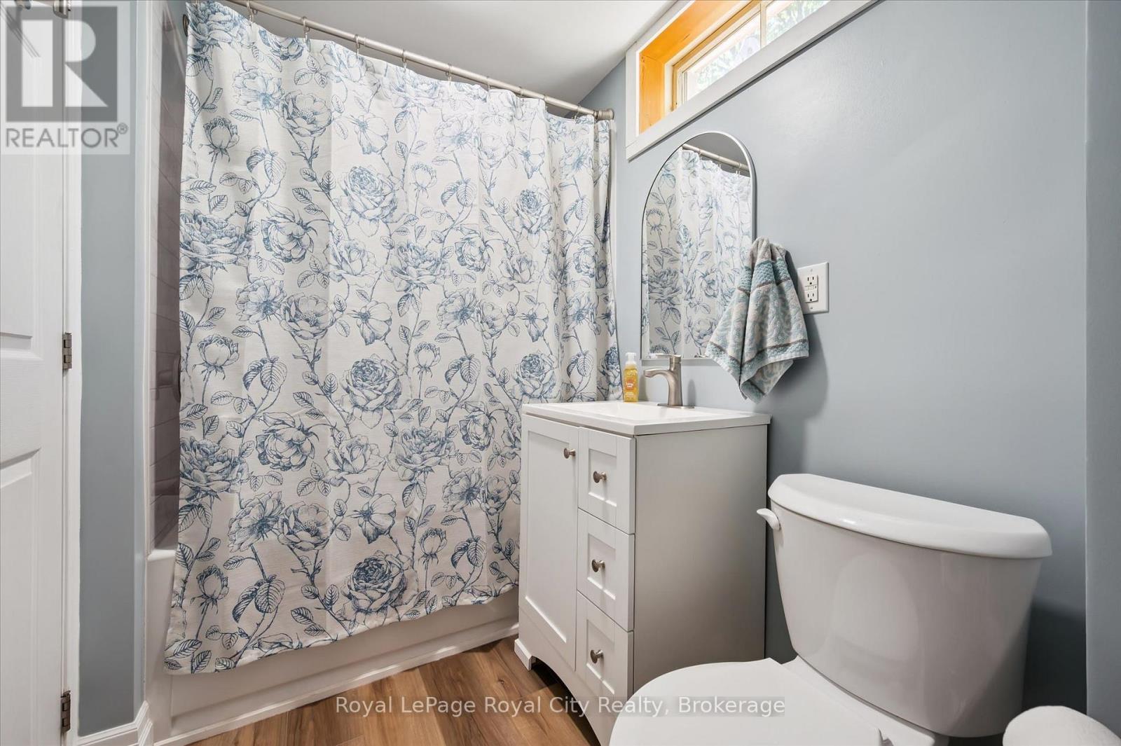 229 Ross Avenue, Kitchener, ON