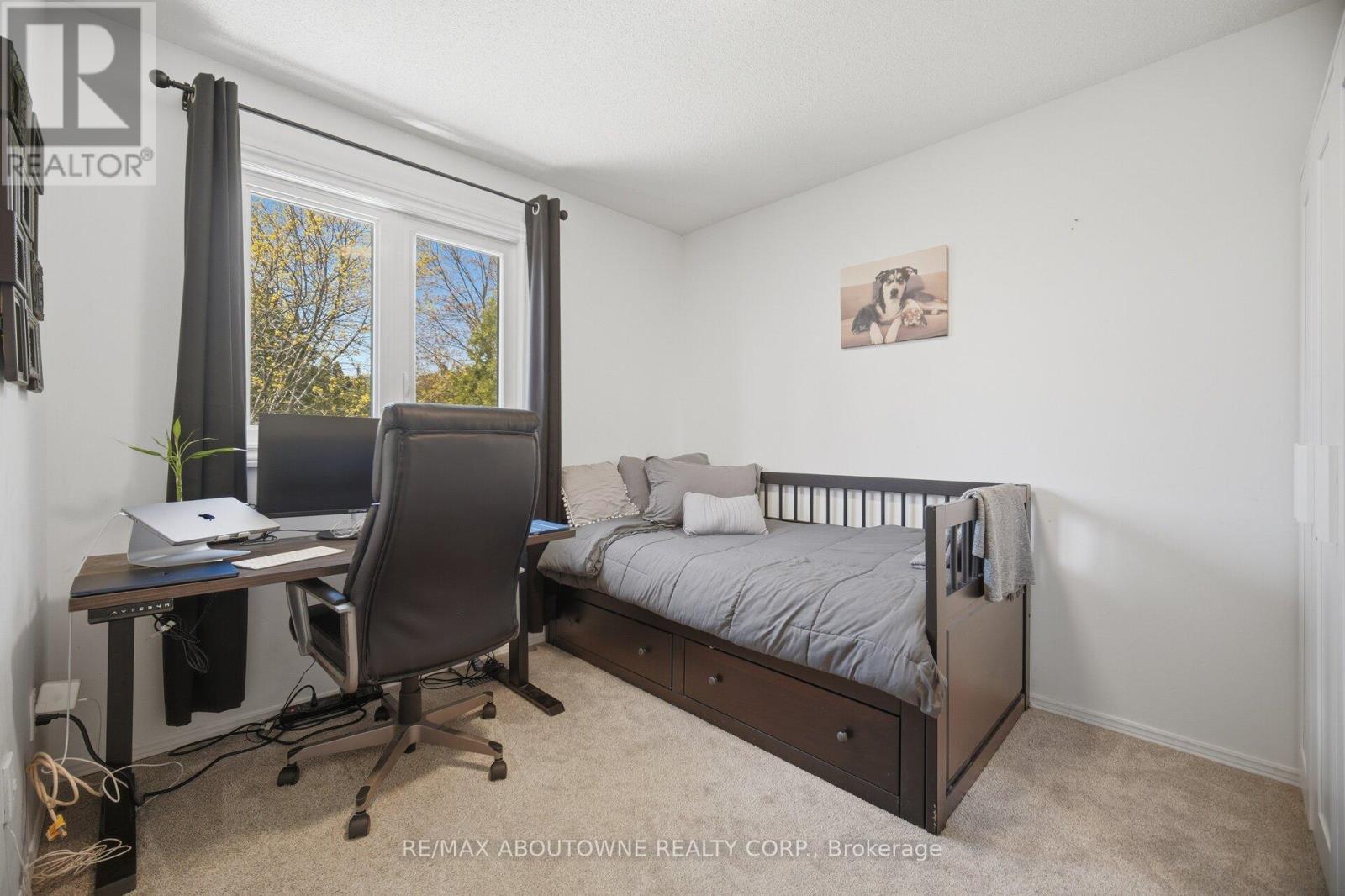 2395 Arnold Crescent, Burlington, ON