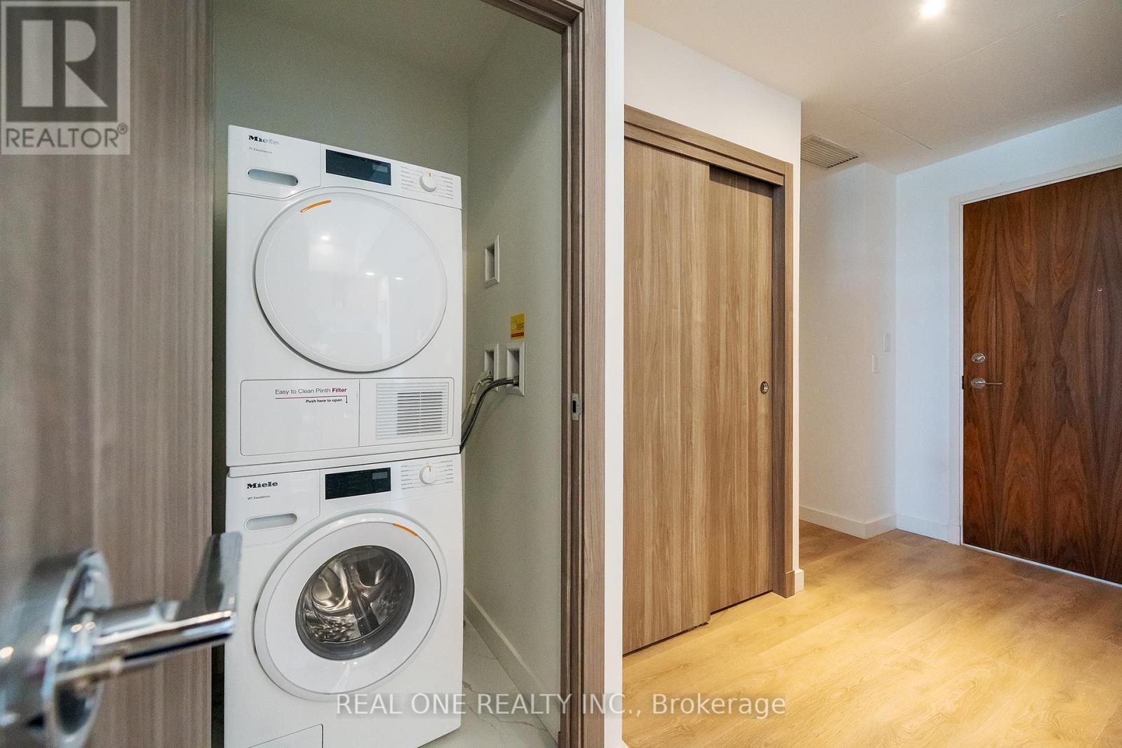 503 - 25 Mcmahon Drive, Toronto, ON
