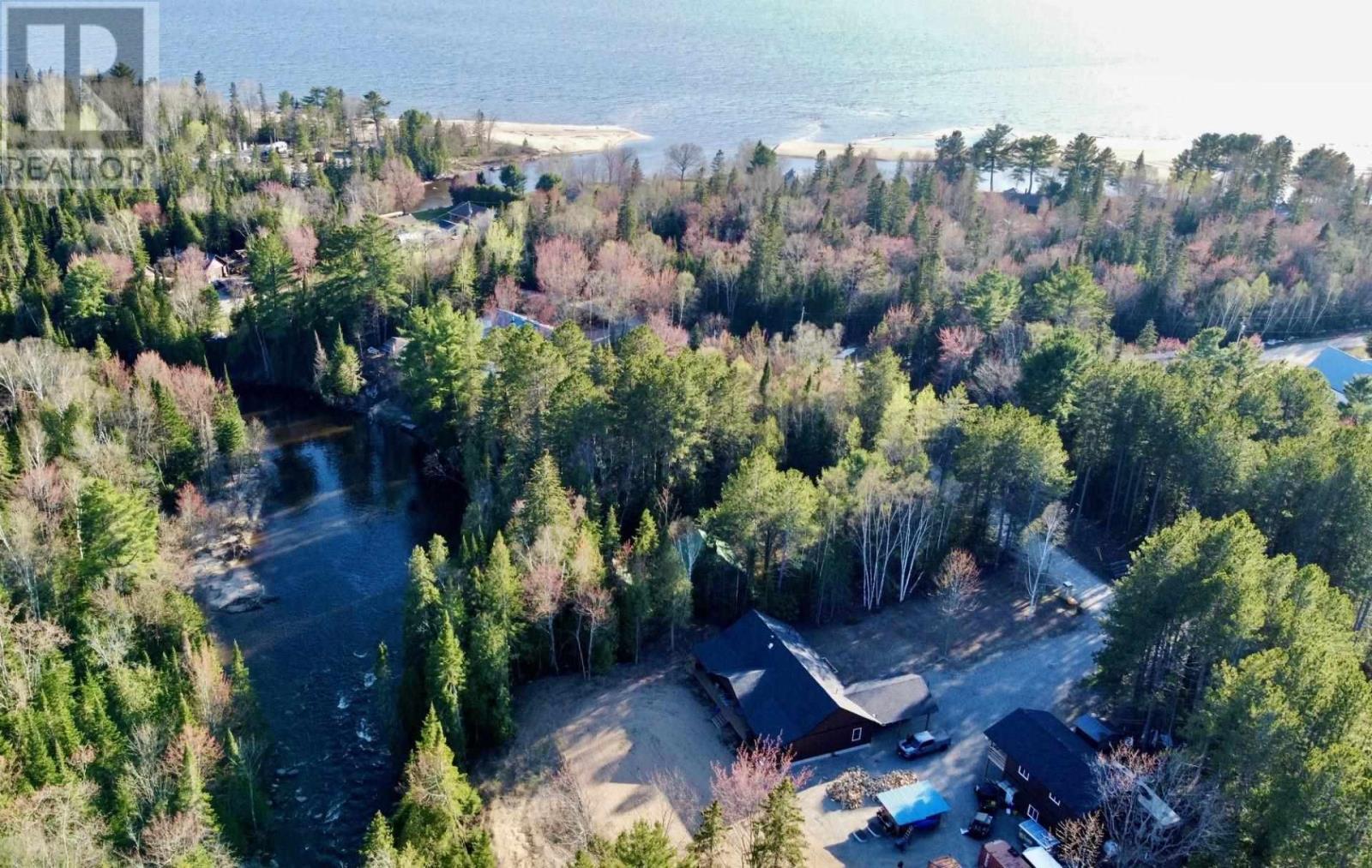 19 Northwoods Dr, Pancake, ON