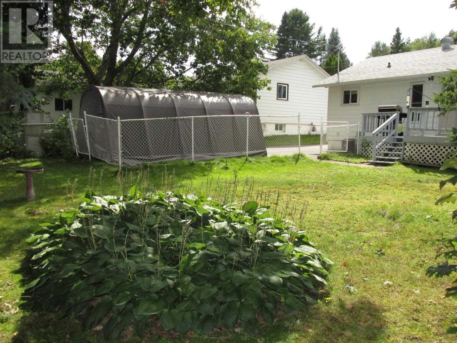 53 Valley Cres, Elliot Lake, ON