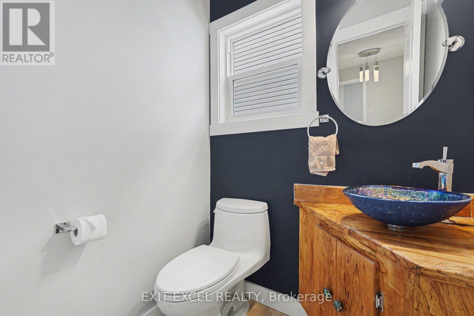 16 Lima Way, Ottawa, ON