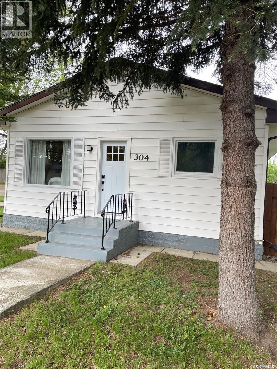 304 Brownlee Street, Herbert, SK