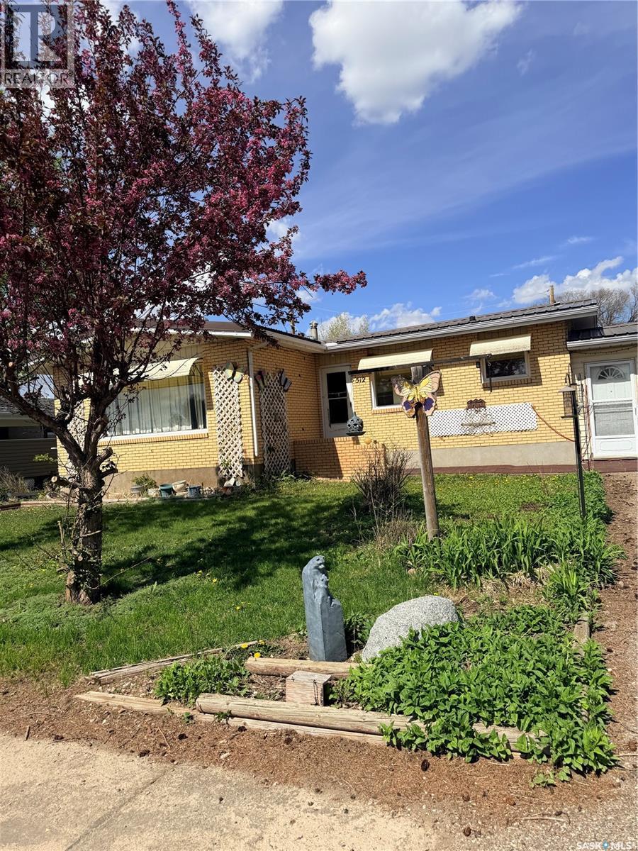 512 Mcnab Street, Burstall, SK