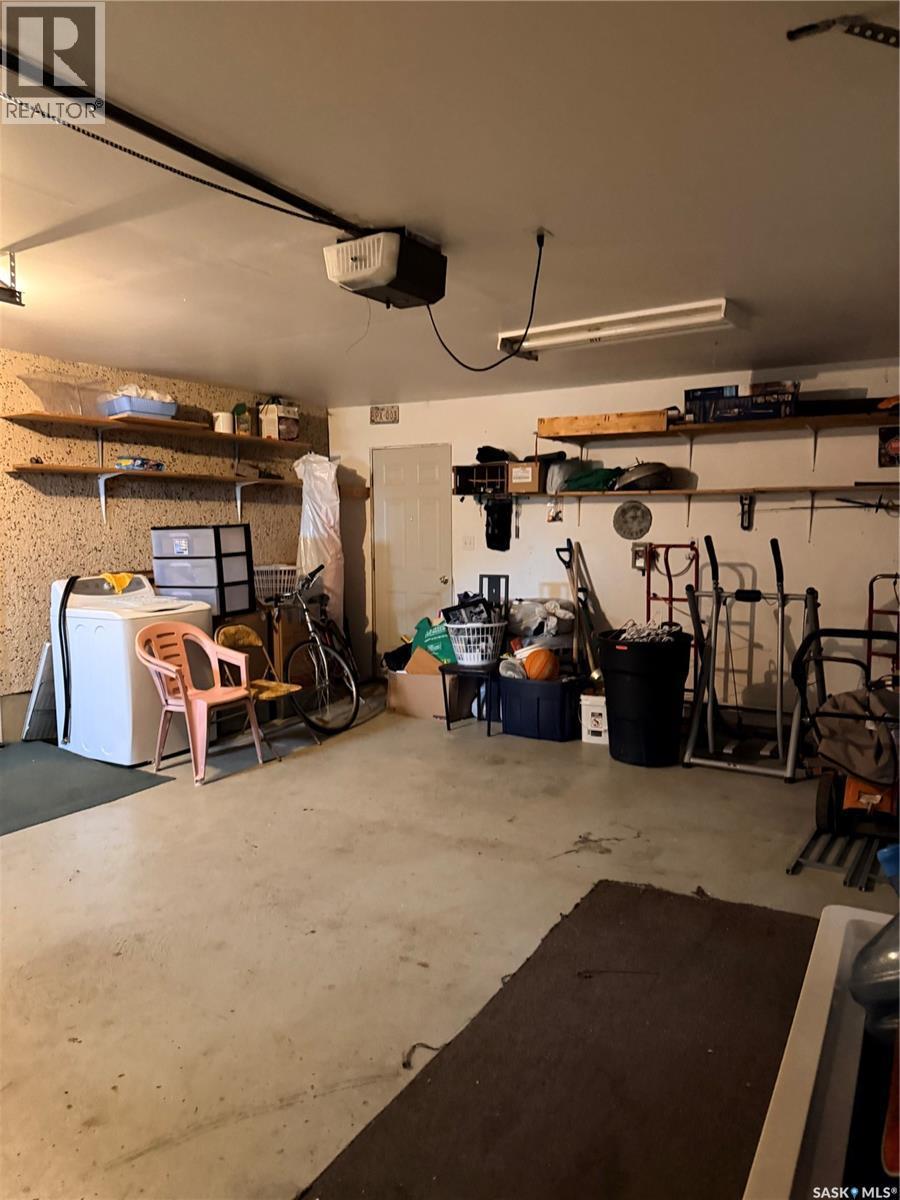 512 Mcnab Street, Burstall, SK