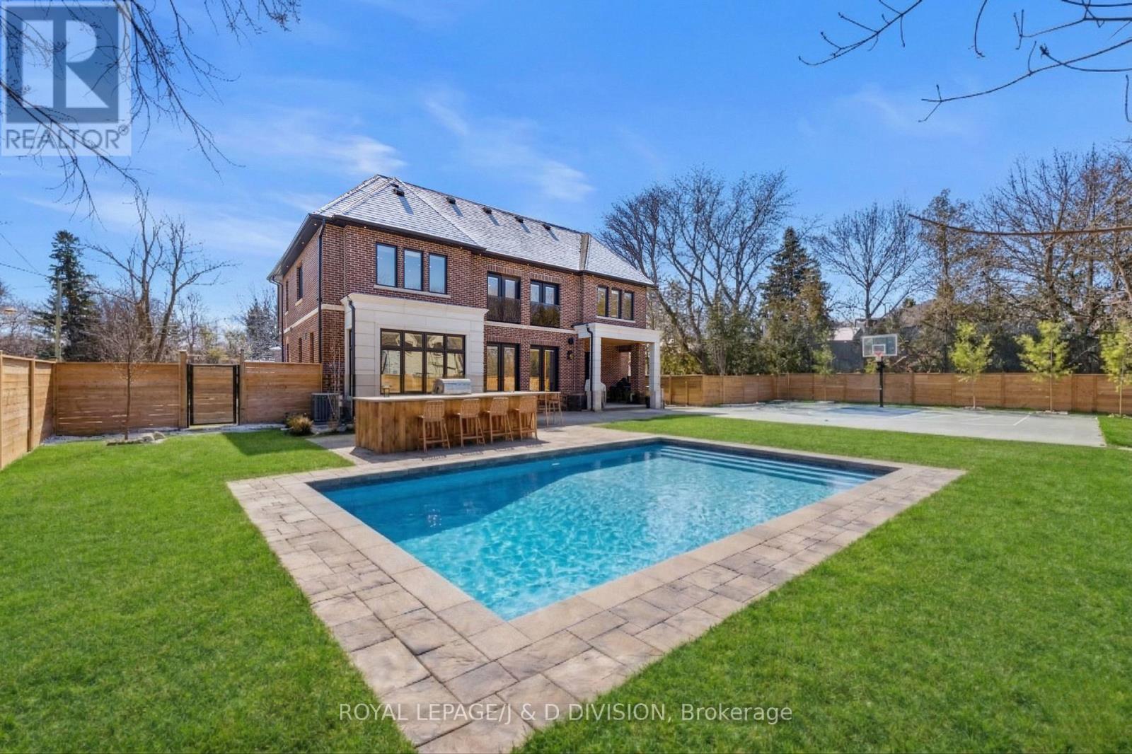 RENDERING: pool, outdoor kitchen, sportscourt - 4 Pine Ridge Drive, Toronto, ON