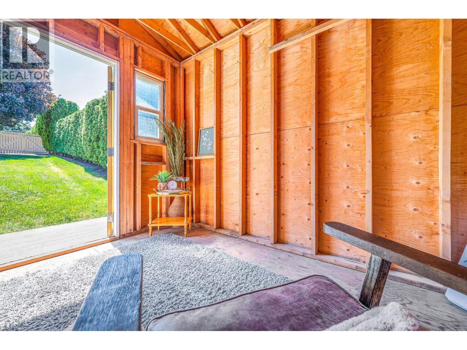 6777 Longacre Drive, Vernon, BC