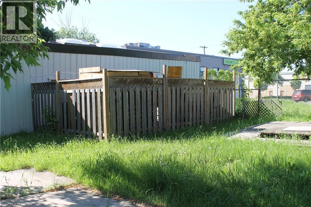 127 Robins Avenue, Hamilton, ON