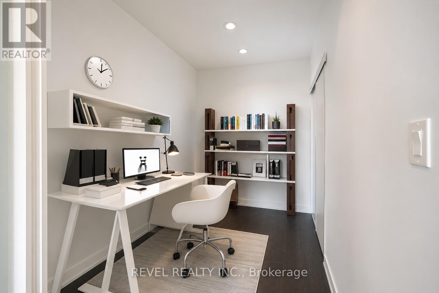 A223 - 3210 Dakota Common, Burlington, ON - Indoor Photo Showing Office