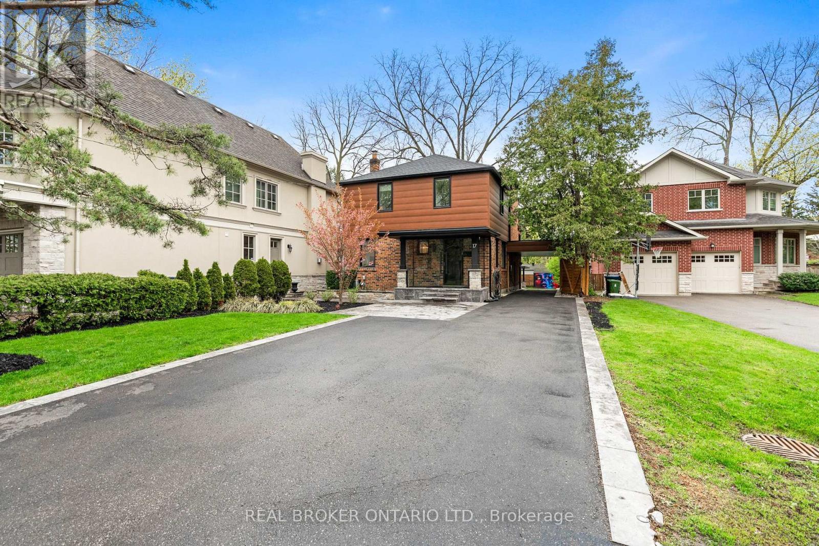 17 Old Oak Road, Toronto, ON