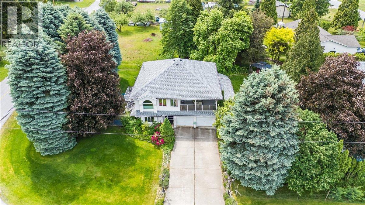1545 Columbia Road, Ootischenia, BC