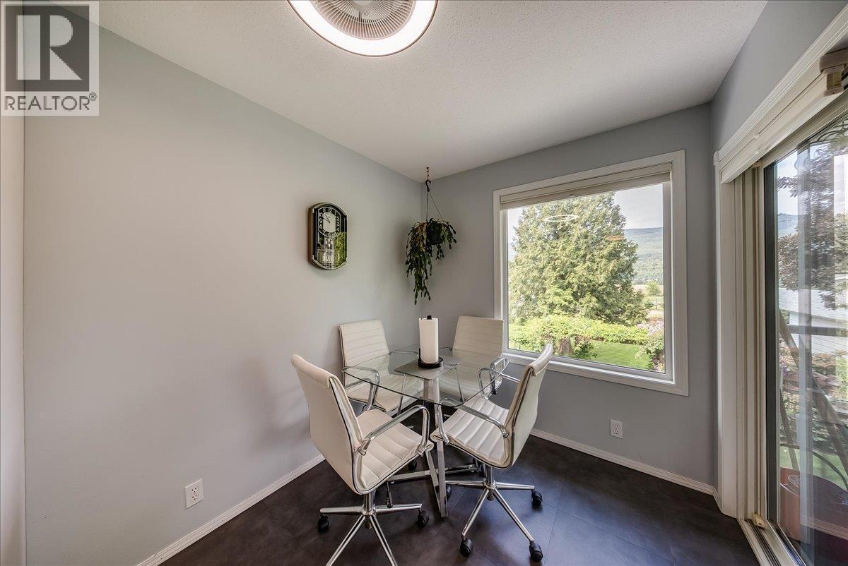 1545 Columbia Road, Ootischenia, BC