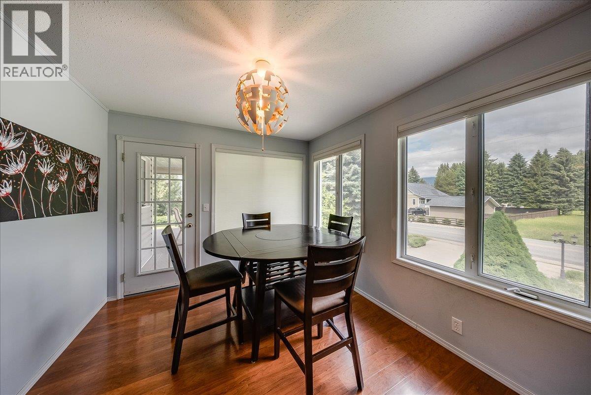 1545 Columbia Road, Ootischenia, BC