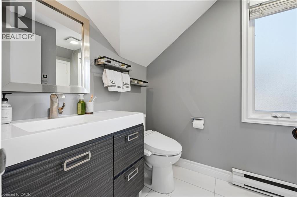 249 West 32Nd Street, Hamilton, ON