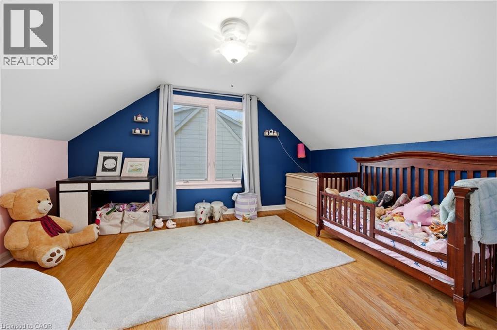 249 West 32Nd Street, Hamilton, ON