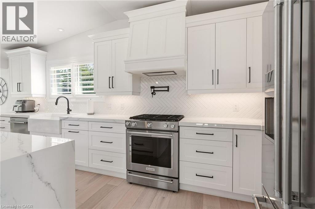 35 Emily Street, Grimsby, ON
