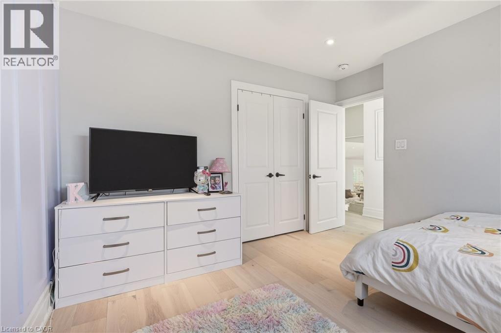 35 Emily Street, Grimsby, ON