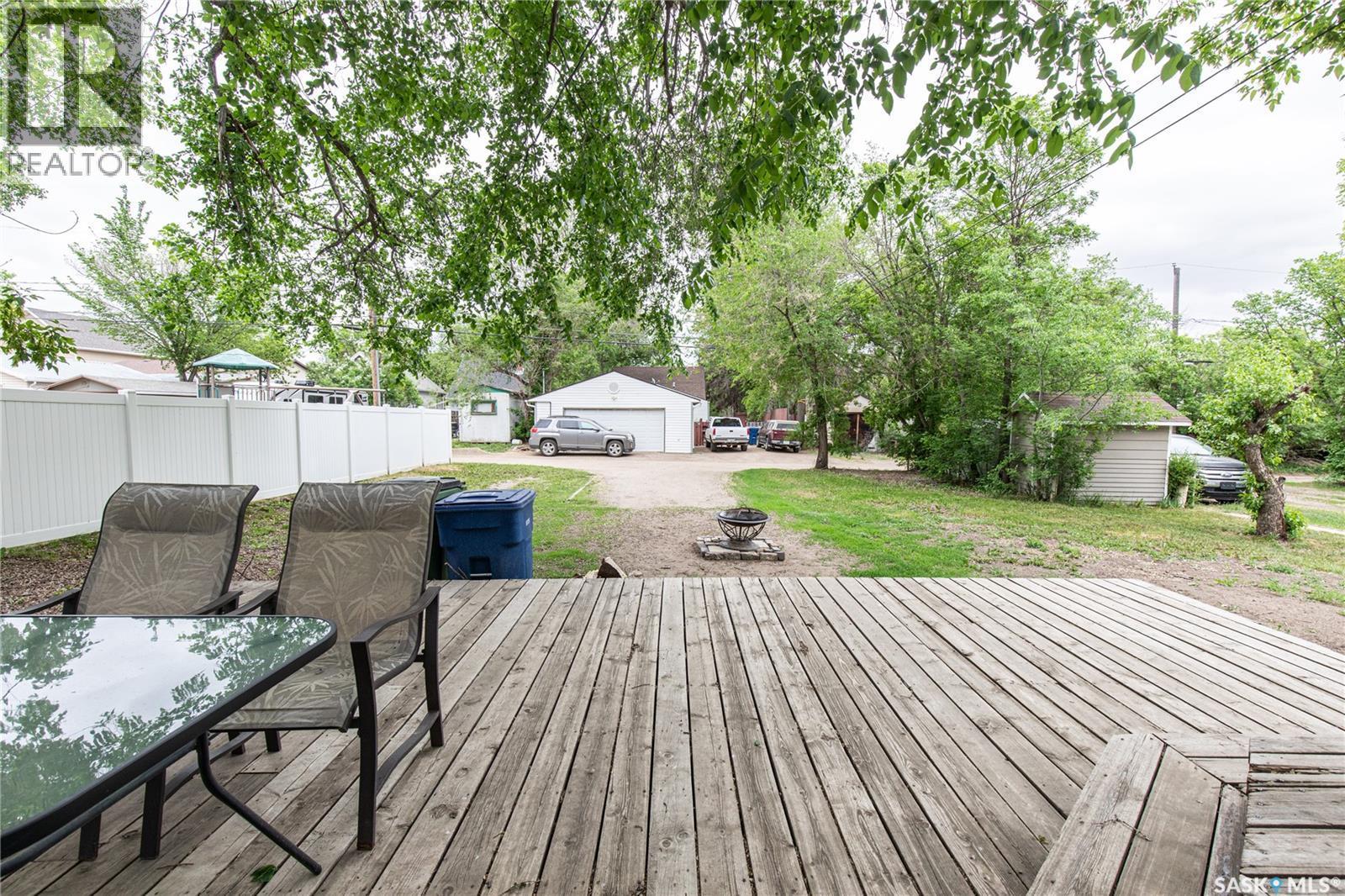 1059 Willow Avenue, Moose Jaw, SK