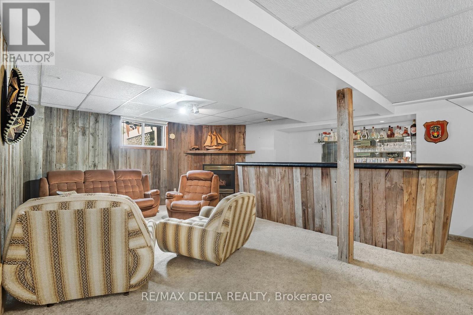 FINISH BASEMENT WITH WET BAR - 4254 Conc 20 Concession, The Nation, ON