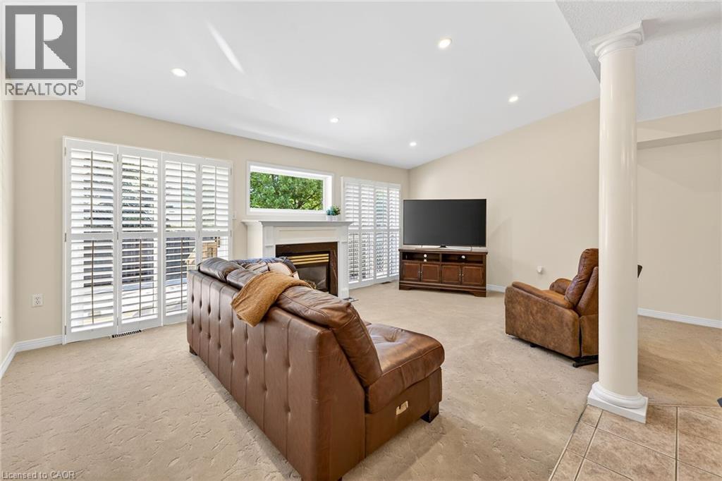 33 Willow Lane, Grimsby, ON
