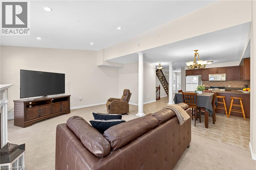 33 Willow Lane, Grimsby, ON
