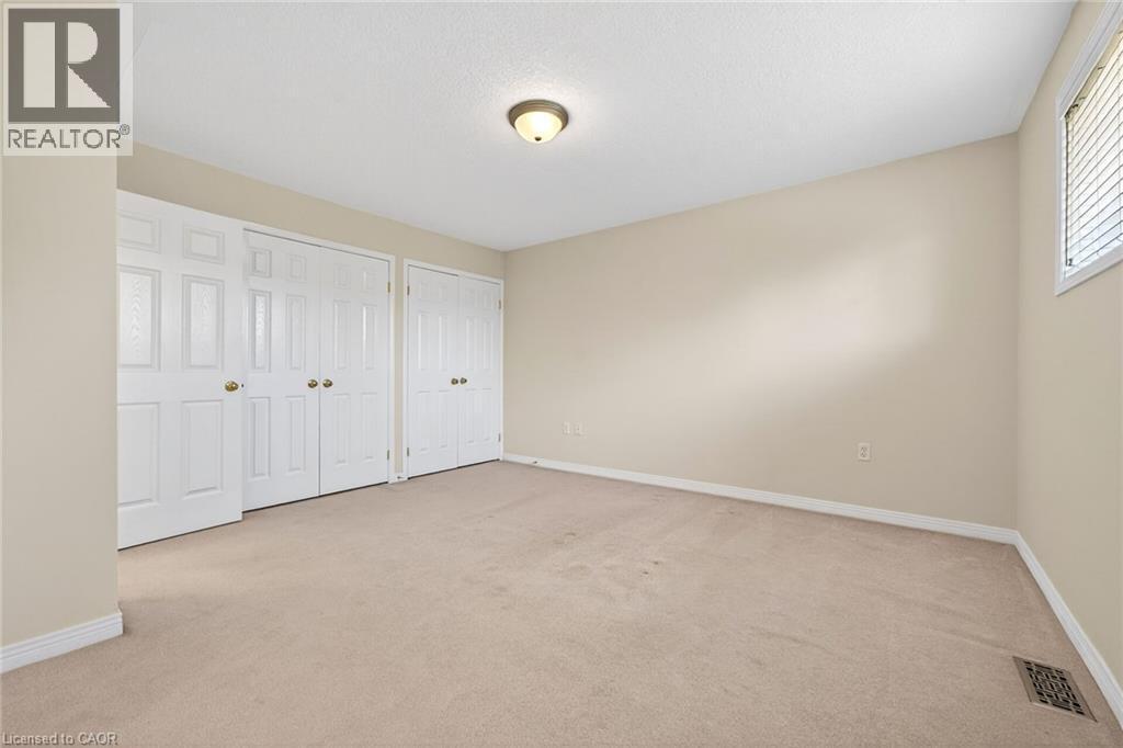 33 Willow Lane, Grimsby, ON